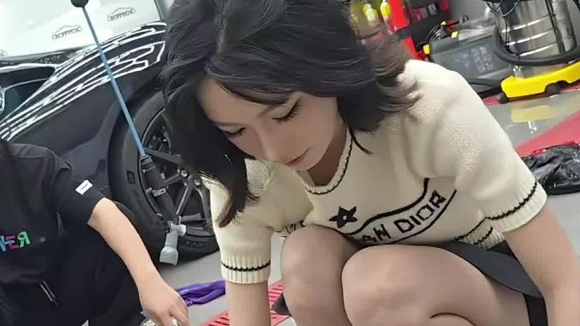 山貓老師好久不見又變漂亮了