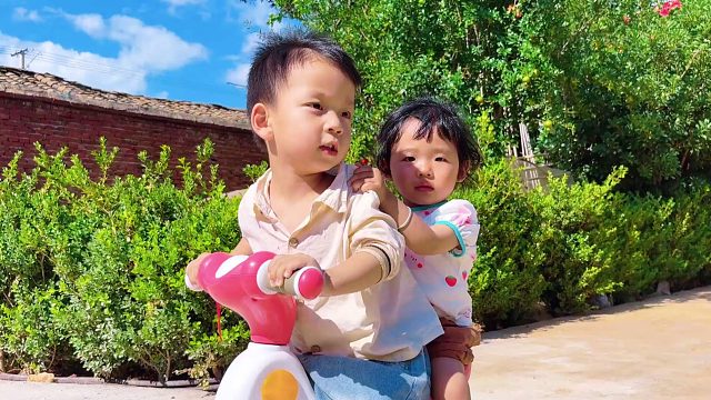 3岁儿子定娃娃亲，今天去见相亲对象，孩子表现出人意料