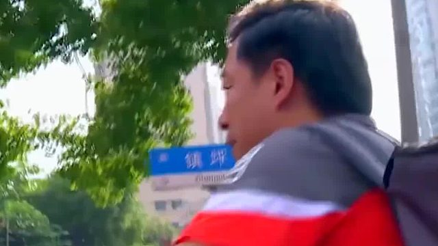 看黄渤这一系列反应，真的没有剧本……