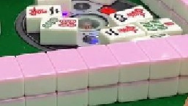 成麻换三张 四川麻将：我都不知道在打啥。合川有不有一起玩的小伙伴