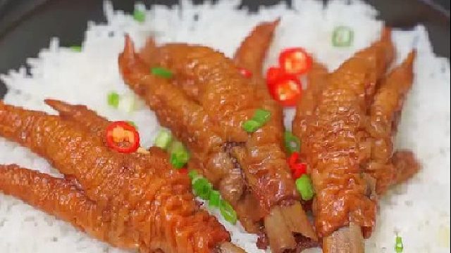 你们知道瑶瑶为什么被揍吗？