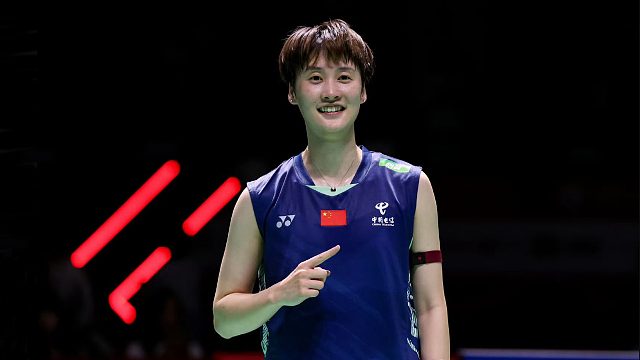 状态火热！印尼羽毛球公开赛陈雨菲彻底杀疯了，日本选手输懵了