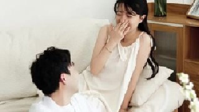 情侣居家拍照姿势!学起来