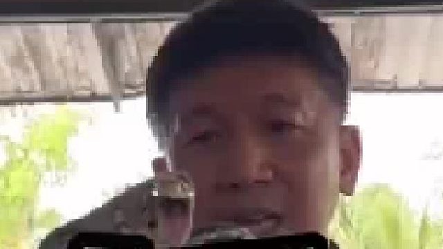 消防不止要会灭火还要会抓蛇