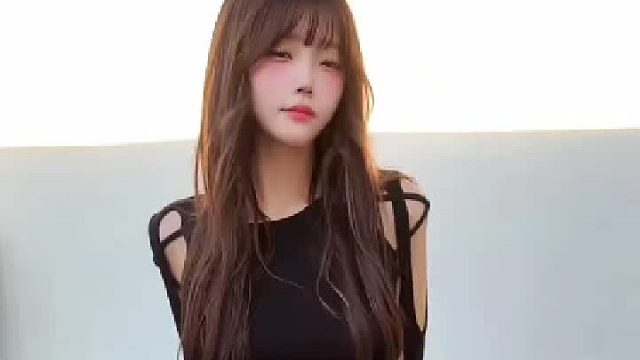 人总是珍惜未得到的，而遗忘了所拥有的