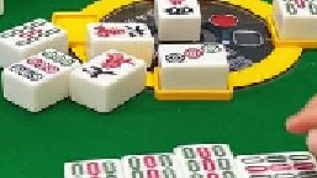 成麻换三张 四川麻将：这是被打埋伏了呀。合川有不有一起玩的小伙伴