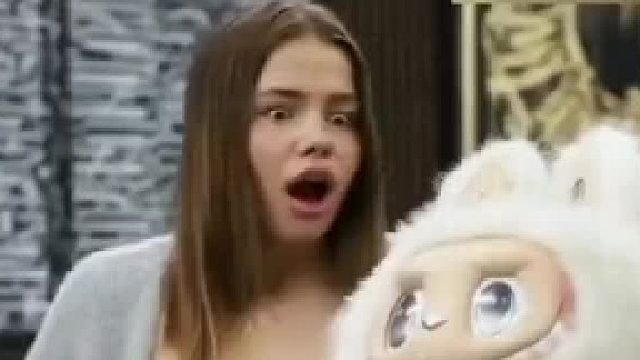 Labubu凭什么让世界沦陷？连老祖宗都没算到的爆款密码