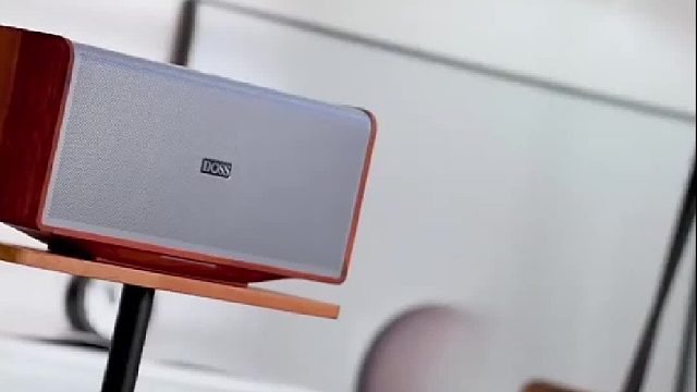 全景声让鼓点震散倦意，人声细节像有人在耳边说‘早安’