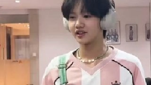 孩子见到飞总开心了没