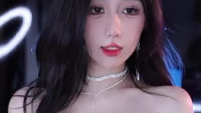 【正恒YJ-VIKI【浈】】美女跳舞，让人陶醉，也让人忘却烦恼