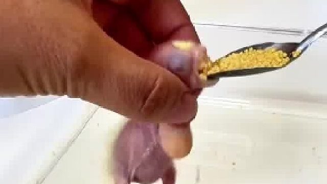 花50入了只黄化，边干饭边蹦迪，差点笑岔气了