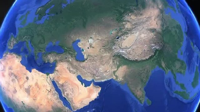 整个国家只有一条马路，两辆公交车以及七辆出租车。从地图上看，整体像是一个圈。这就是位于中太平洋南部的岛国图瓦卢