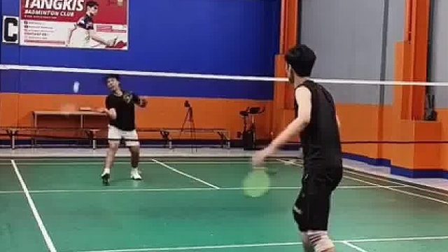 打球前多看两眼保持手感