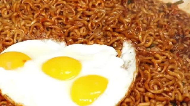 韩国小哥的宵夜