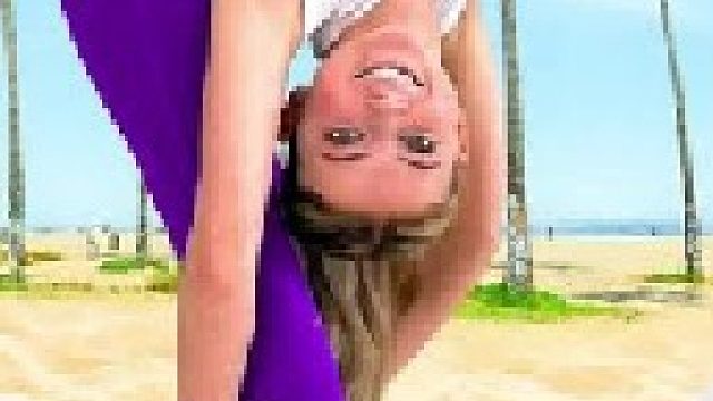 柔韧性极强的成人组PK小孩姐，究竟谁的柔韧性最强