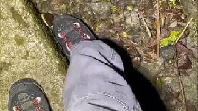 脚下软绵绵，低头吓飞魂！一脚踩中“死神”蝮蛇七寸，在线等…