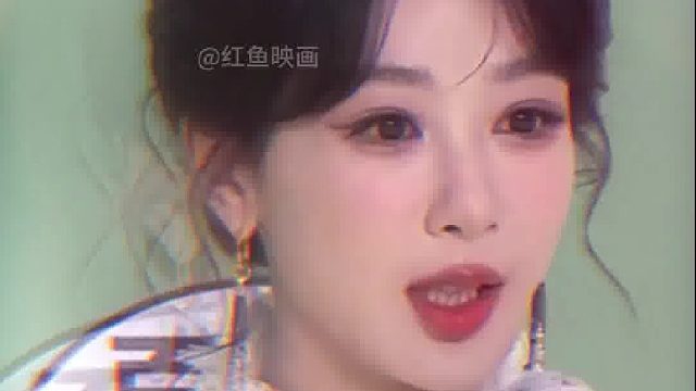 杨紫这身高定真得很适合她