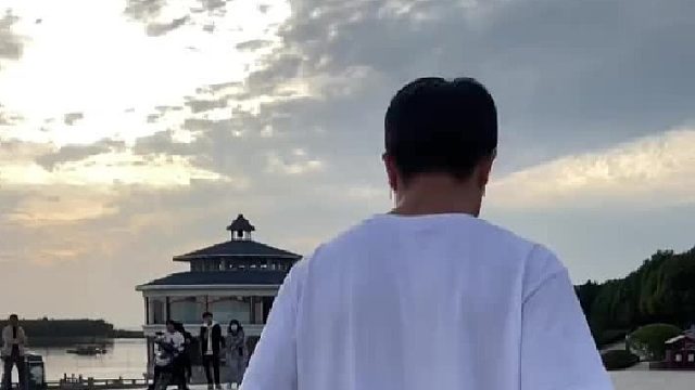 不管到哪翻 都有几个观众