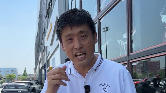 只为地狱猫拒绝超跑！父母的回应让我看呆了！