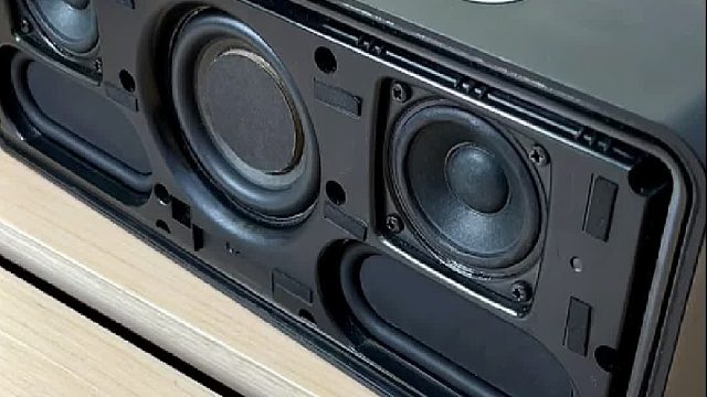 这音箱有点东西！低音沉得下去，高音亮得起来