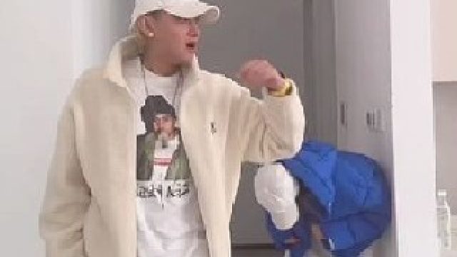 这么多年黄子韬唯一没变的习惯 就是上厕所还是需要人陪吧