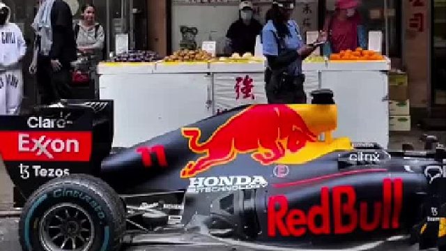 F1方程式赛车违停被抄牌…车手回来感觉整个人都懵圈了