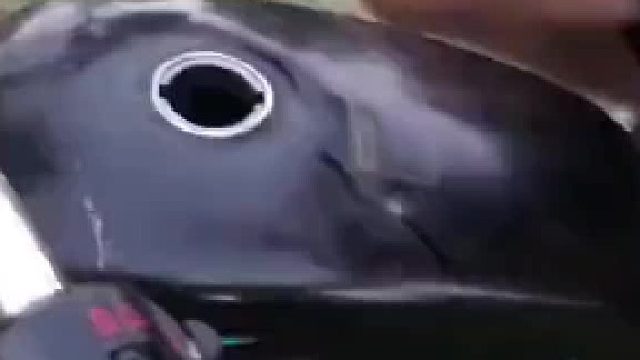 不希望任何人有这样的白痴朋友​​​