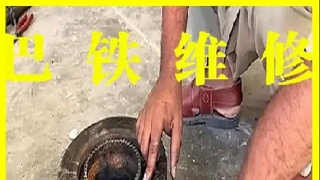 巴基斯坦老师傅离谱维修 巴铁老师傅维修卡车刹车盘的离谱过程