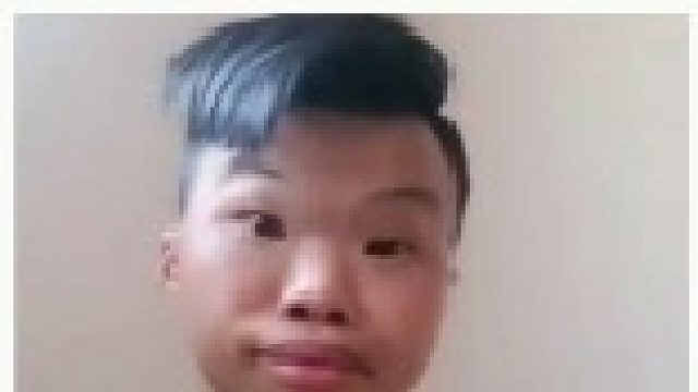 一直玩的没符文小号不会真的以为哥们是小菜鸡吧？