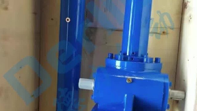 德力多规格升降机，可非标定制升降器