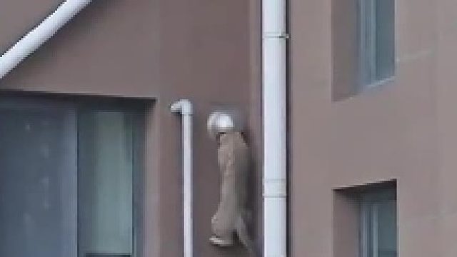 高空作业 ～一定要注意安全啊