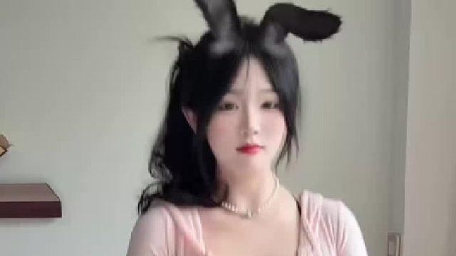 你总嫌我回家晚，却在我进门时默默热了碗我最爱的汤