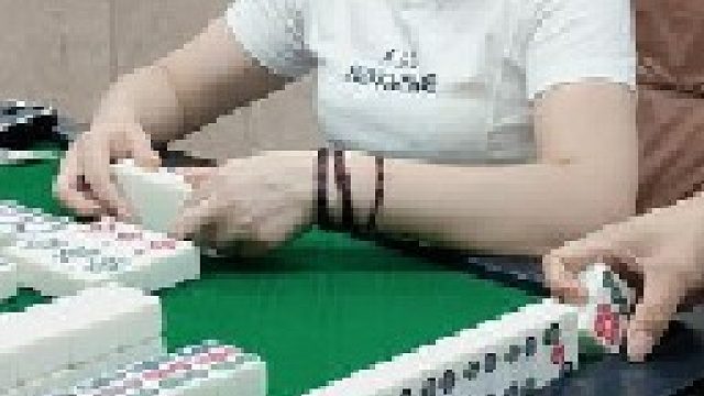 哦吼！列四筒杠下去。需要多大的勇气啊？