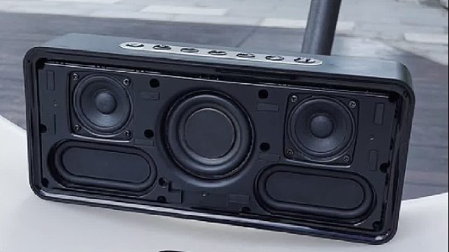 音箱界黑马出圈，DOSS 爆款音箱音质超神