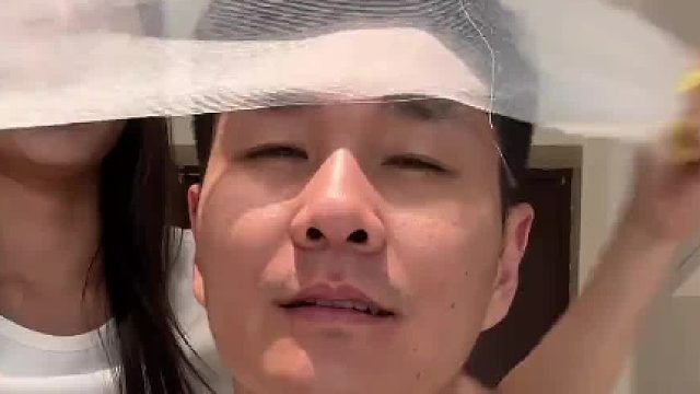 我看他像你俩亲生的