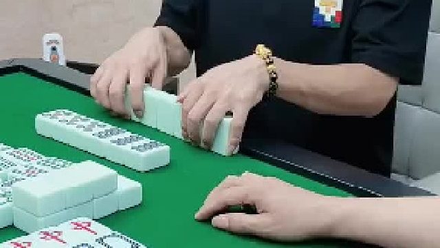 哦吼！黄皮卡五星规矩。杠上擦不能抢吗？