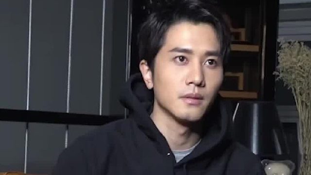 林一面对刘亦菲说话结巴，跟彭冠英爆笑争宠