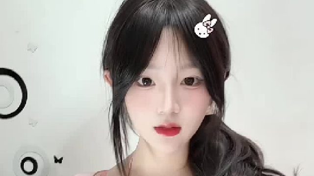 幸福就是一杯茶，嗅着淡淡的茶香细细品尝起来