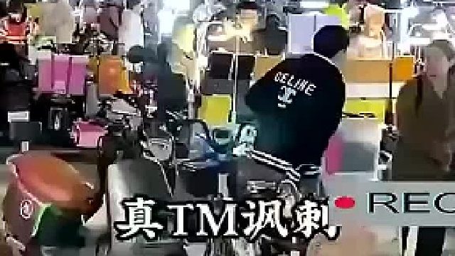 小孩手里手机来源揭秘！这里手机价格低到惊人！真相曝光