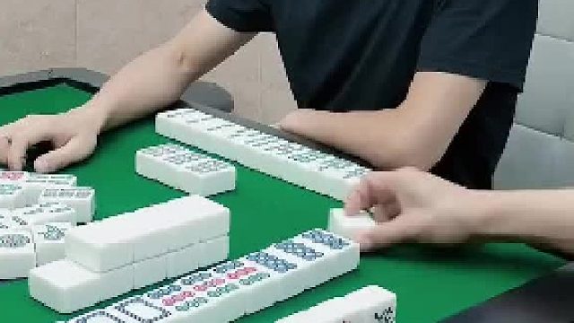 哦吼！列牌为莫事要呢？再好包几家胡社？