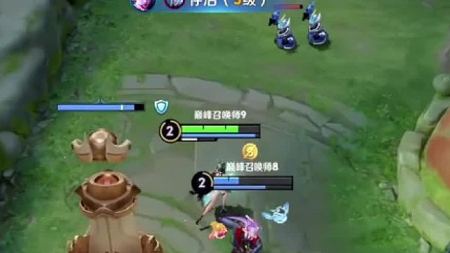 吕德华柱子阿离出装大讨论，电刀与饮刃谁更胜一筹？