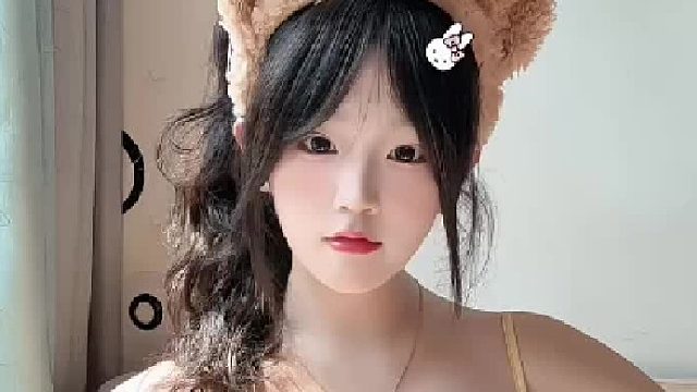 不用接都知道她在哭