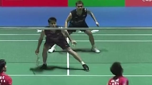 这不可思议的接杀连梁王也愣住了