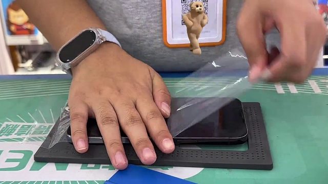 家庭贴膜辅助工具