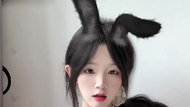 他发来“在忙”，我回“没事”