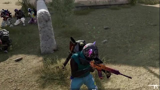 “标题给你们。全网寻找对面视角”