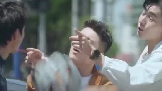 不想用神经病形容胡一天，但他确实是！