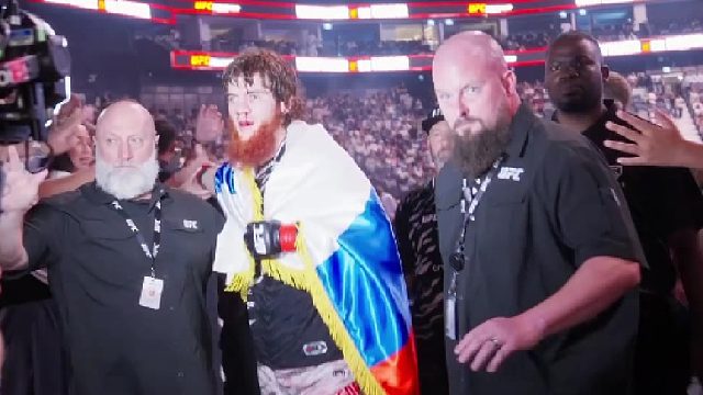 马戈梅多夫展现了惊人的斗志