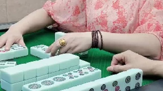 哦吼！小姐姐杠的有多快乐。输的就有多惨哈？