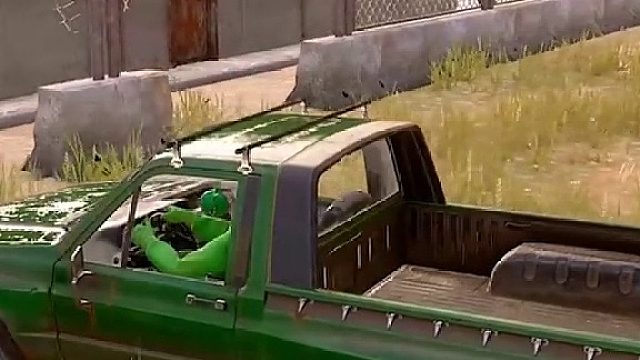 这个小黄龙头发为什么是绿的？